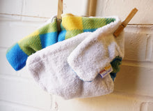 Load image into Gallery viewer, Dizzy Diaper